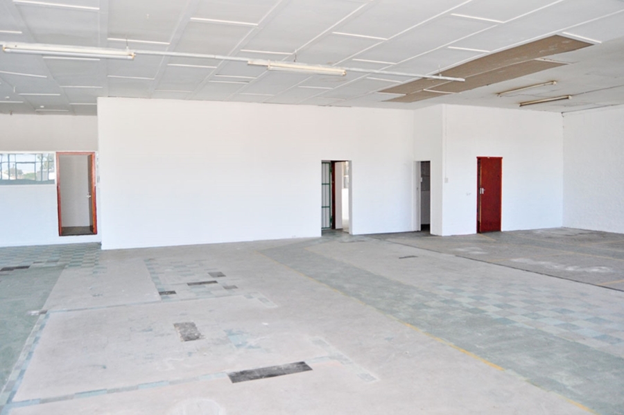 To Let commercial Property for Rent in Maitland Western Cape